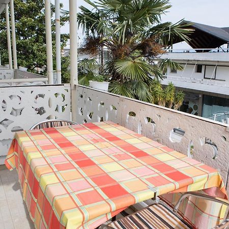 Ronzi Apartments Kaména Vúrla Kültér fotó