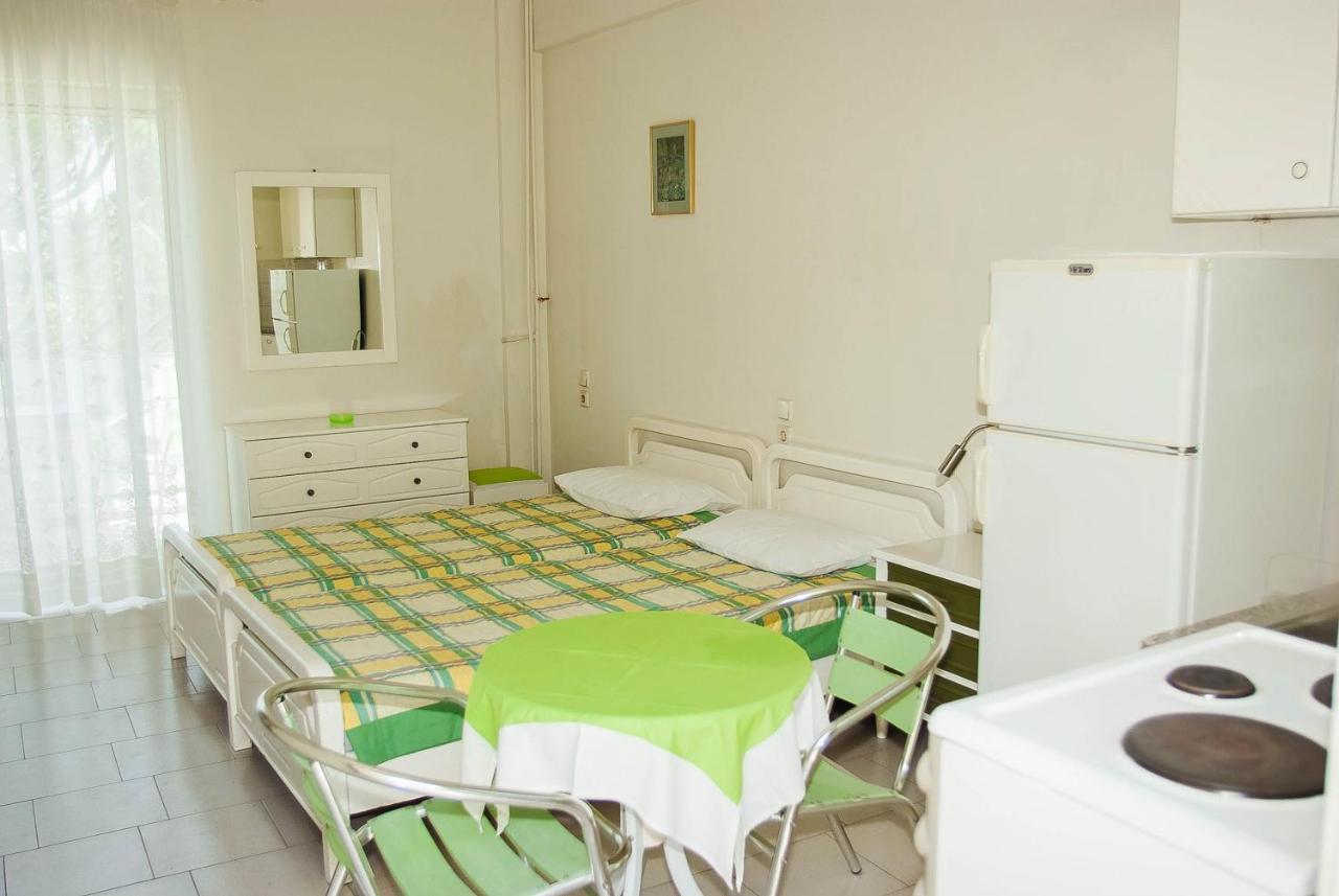 Ronzi Apartments Kaména Vúrla Kültér fotó