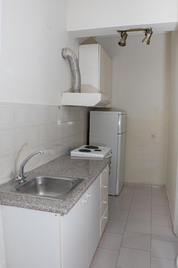 Ronzi Apartments Kaména Vúrla Kültér fotó